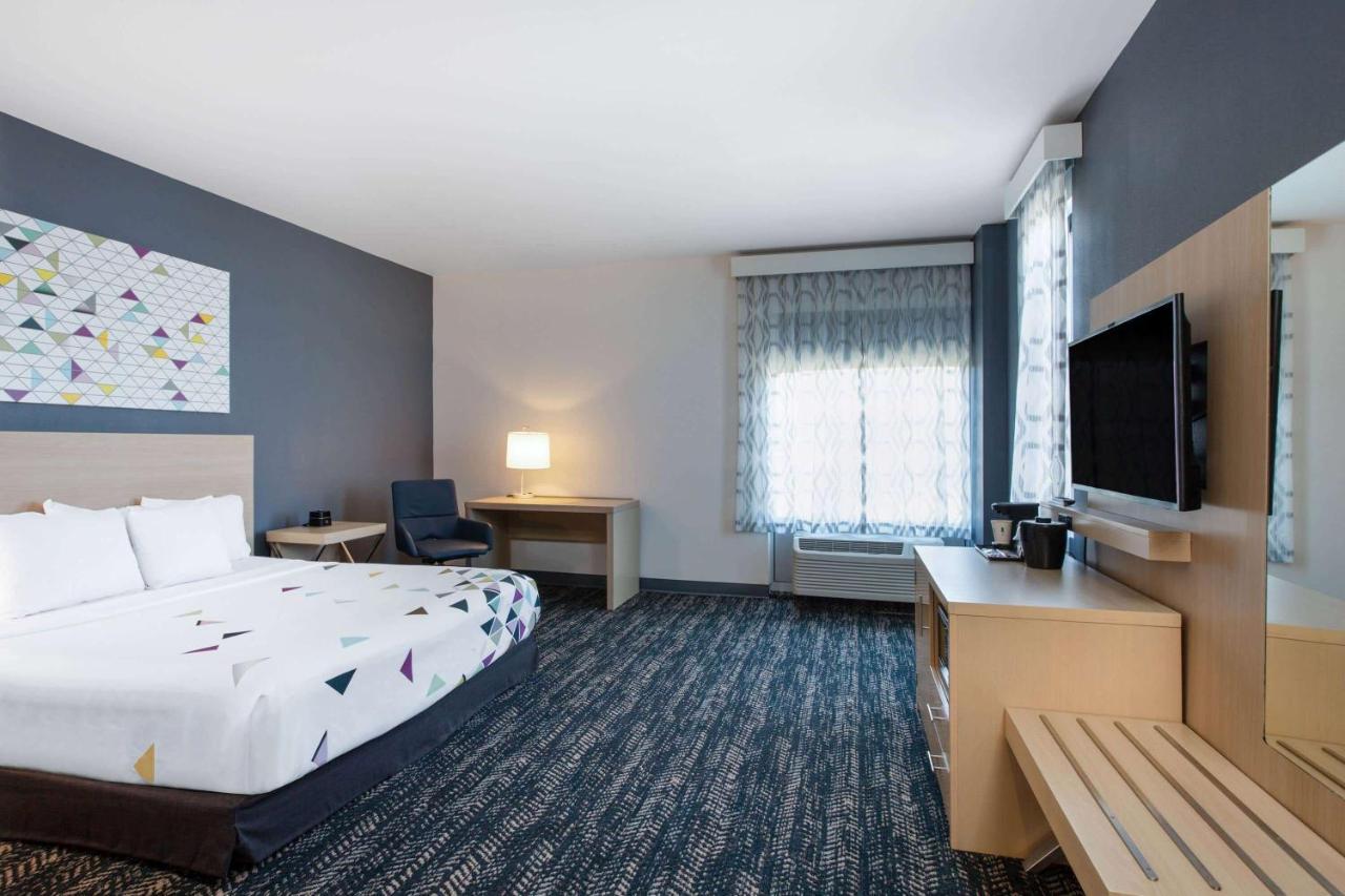 La Quinta Inn & Suites By Wyndham Manassas, Va- Dulles Airport Kültér fotó