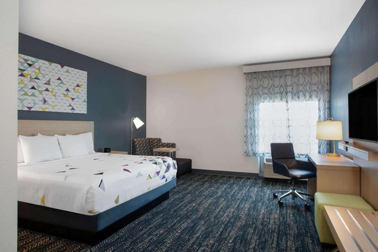 La Quinta Inn & Suites By Wyndham Manassas, Va- Dulles Airport Kültér fotó